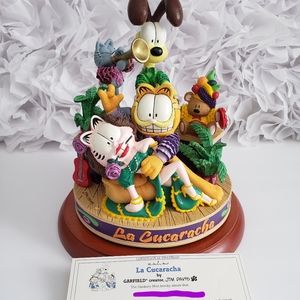 Garfield Music Box, " La Cucaracha"